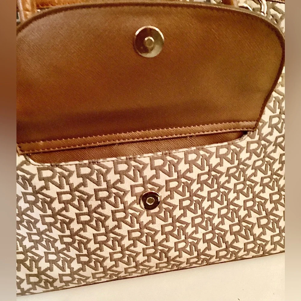 DKNY Large Tan & Brown Dome Monogram Satchel Bag w Strap - Picture 3 of 15